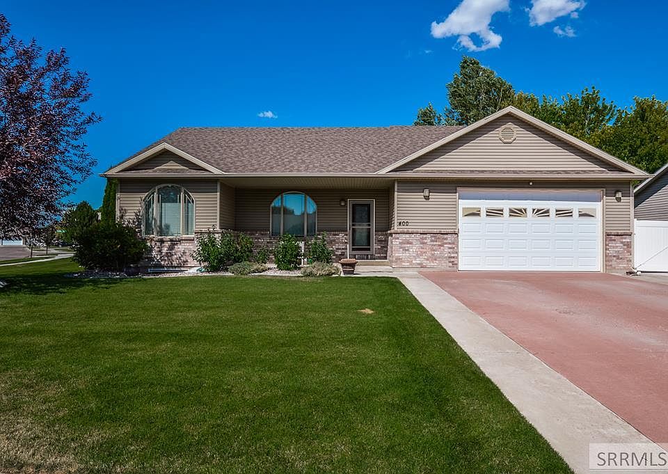 1st image of 400 Kings Mill Cir