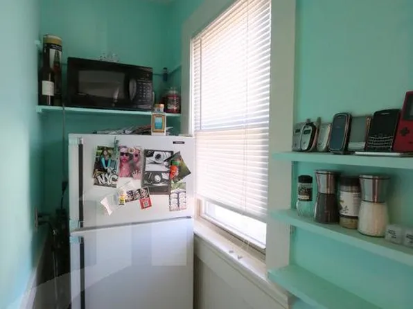 193 Concord Ave APT 7, Cambridge, MA 02138