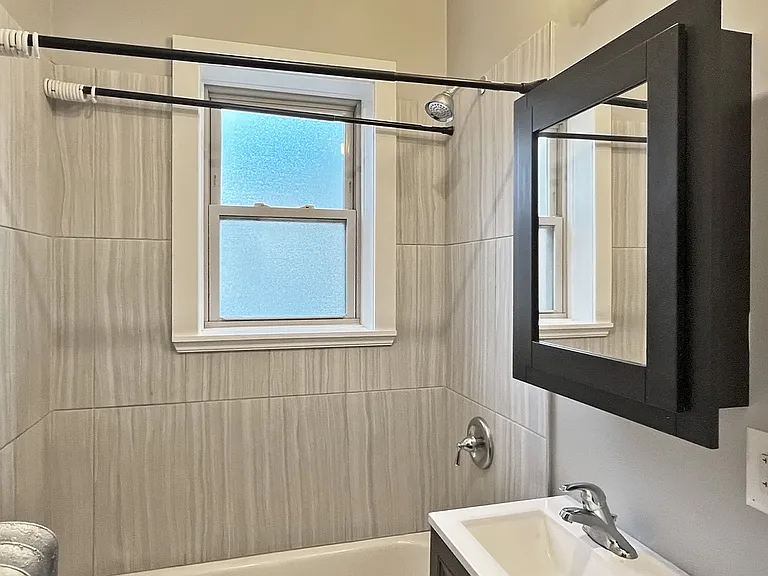 326-334 S. Austin Blvd. — Photo 10