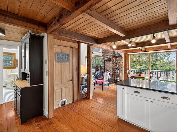 5th image of 655 Herring Brook Road