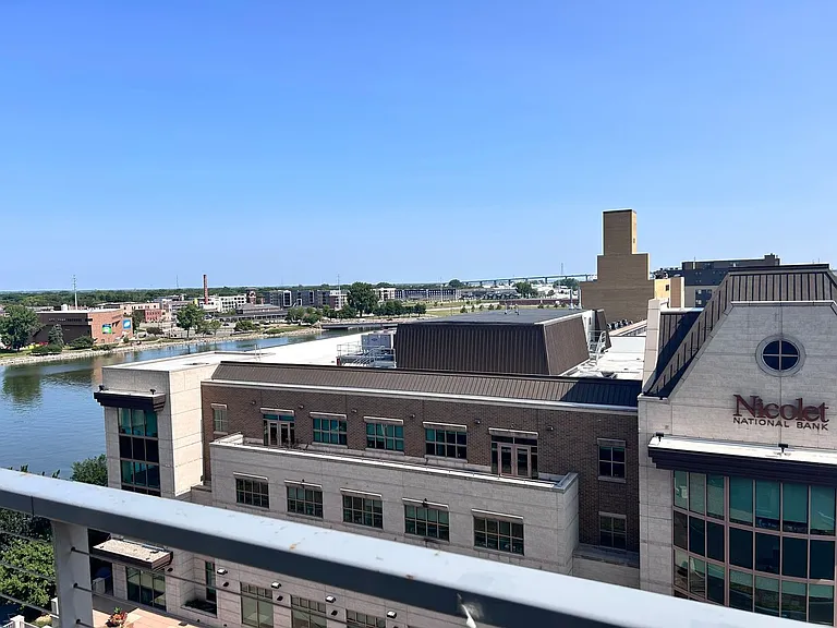 Metreau Apartments — Photo 47