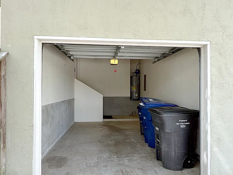 7905 Santa Catalina — Photo 2