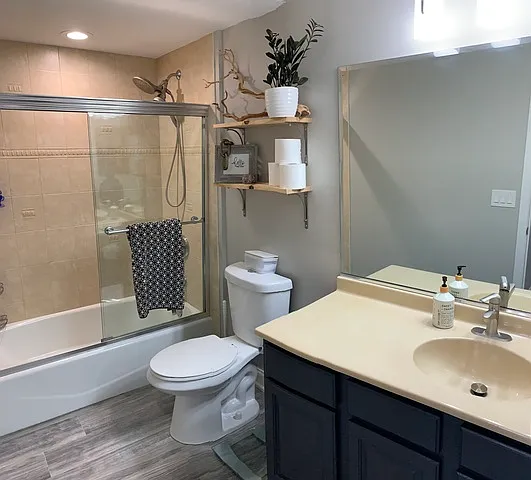 6560 W Diversey Ave #316D — Photo 8