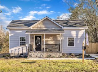 1004 N Fayetteville Ave, Dunn, NC 28334