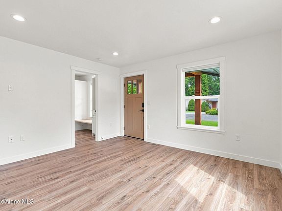 5th image of 317 N 18th St