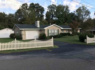 1648 20th St, Tell City, IN 47586
