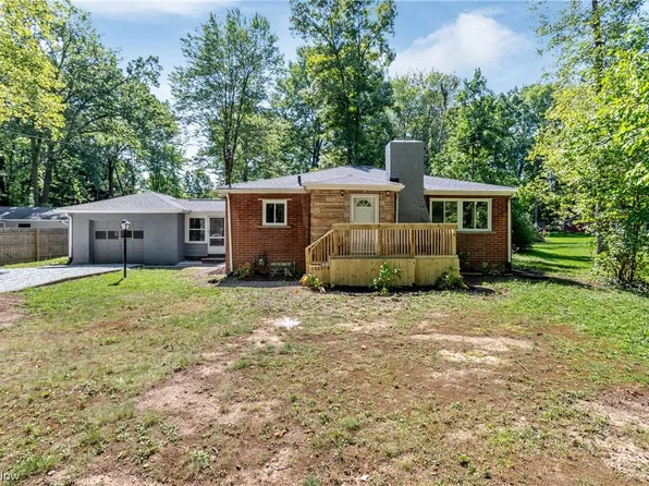 758 Fairwood Rd, Akron, OH 44319