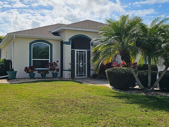GREAT CURB APPEAL