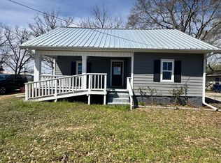 74 Martin Luther King Jr Dr, Winder, GA 30680