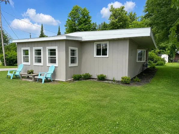 12805 W Shore Dr, Houghton Lake, MI 48629