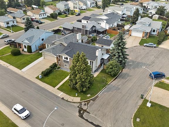 2nd image of 9530 174th Ave NW
