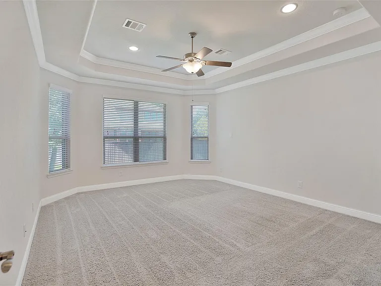18 Garden Path Pl — Photo 19