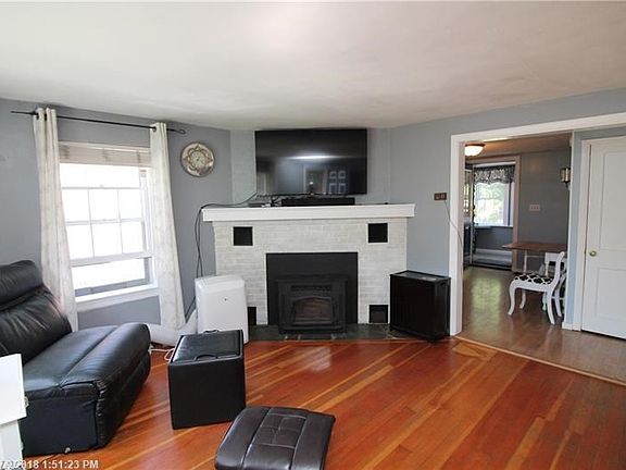 Living Room with working pellet stove