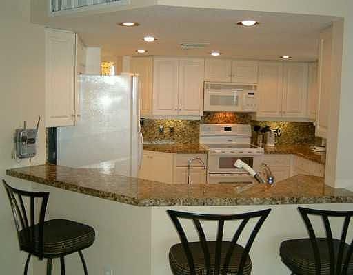 3rd image of 5051 N Highway A1a APT 13-6