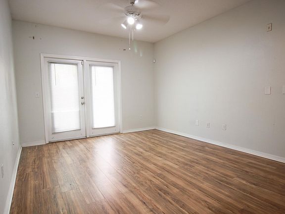 2nd image of 1810 E Palm Ave APT 5219