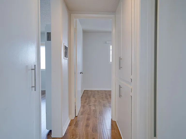 304 Bungalow Dr — Photo 13