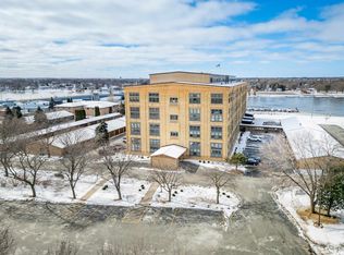 1545 Arboretum Dr APT 201, Oshkosh, WI