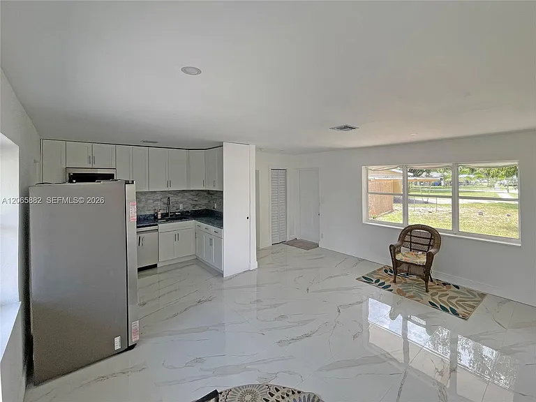 1606 NW 12th Ave — Photo 17