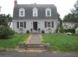 20 Thomson Rd, West Hartford, CT 06107