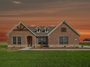157 Big Sky Rd, Decatur, TX 76234