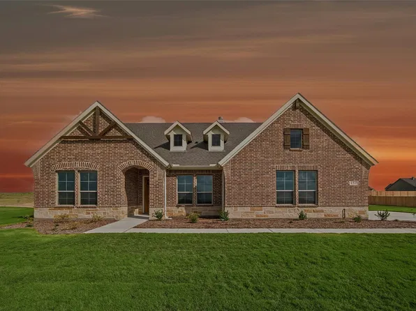 157 Big Sky Rd, Decatur, TX 76234
