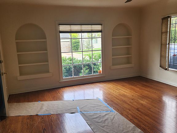 built-in book shelfs