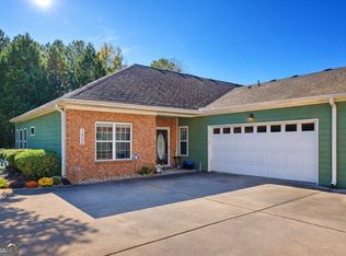 1502 Commonwealth Cir, Newnan, GA 30263