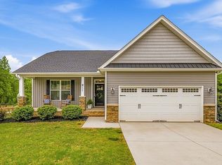 572 Forden Dr, Wellford, SC 29385