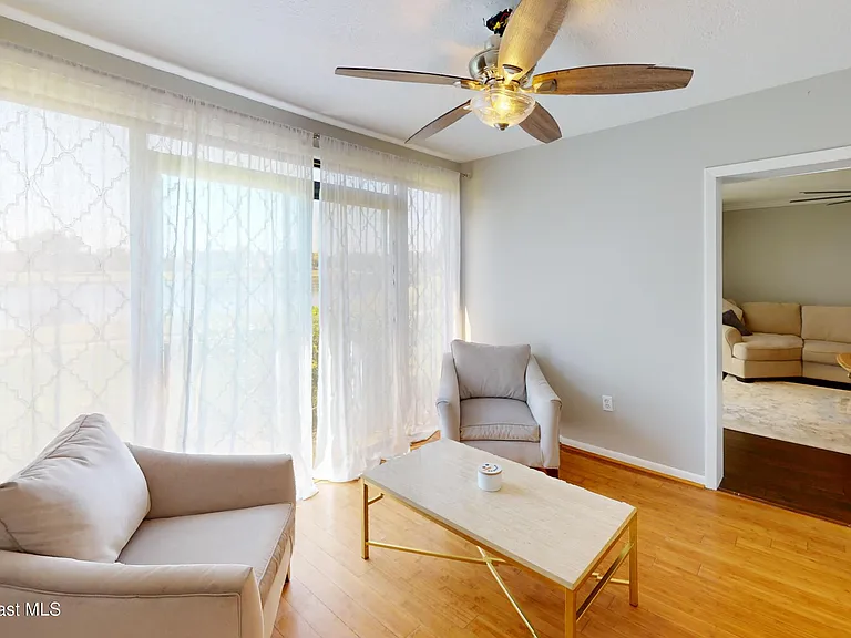 216 Country Club Dr — Photo 35