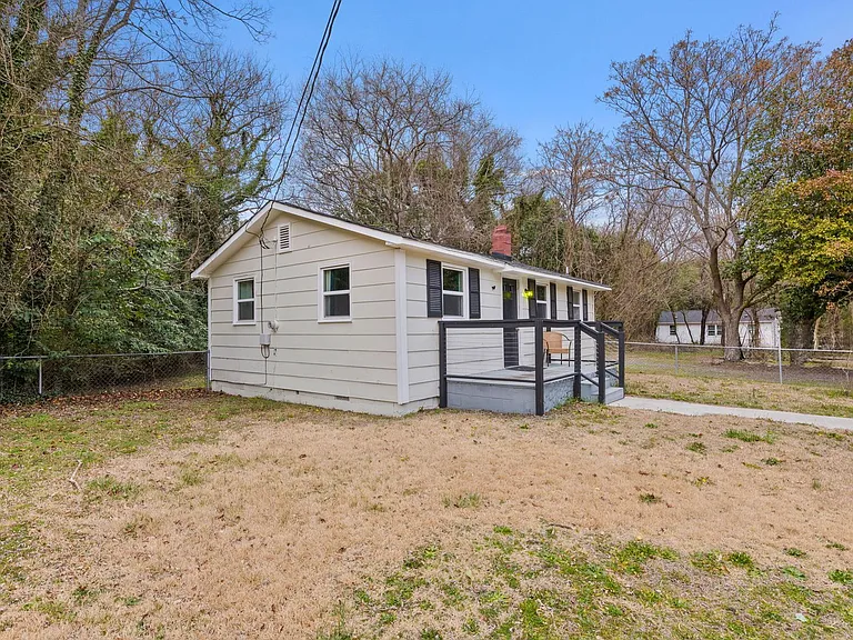 700 Ross Rd — Photo 5