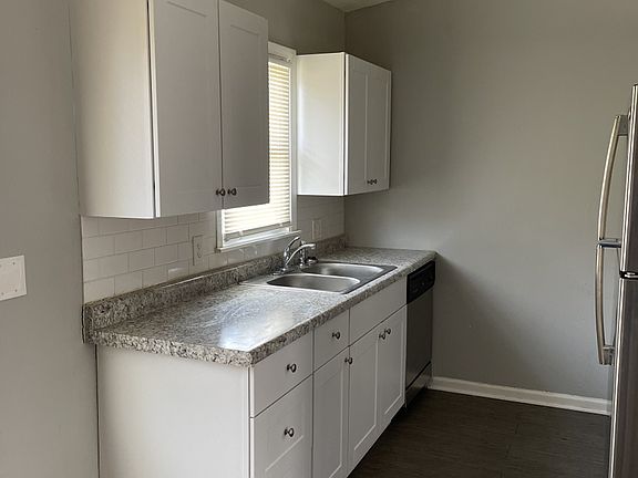 5th image of 813 S Water St