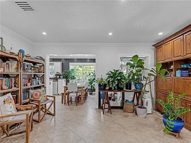 9901 SW 35th Ter — Photo 19
