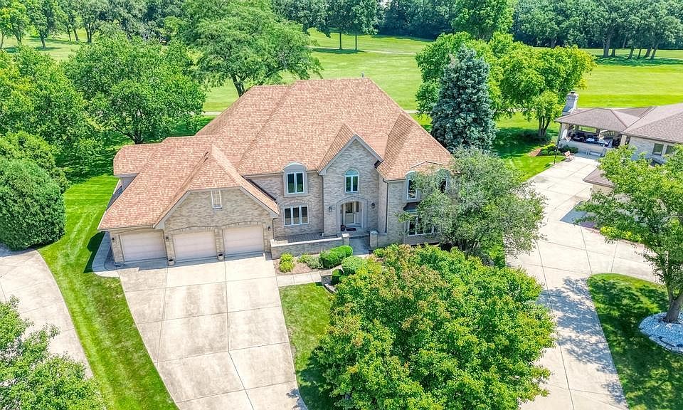 1st image of 1500 Royal Oak Dr