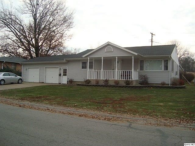 Home for Sale in Quincy, IL $132,900