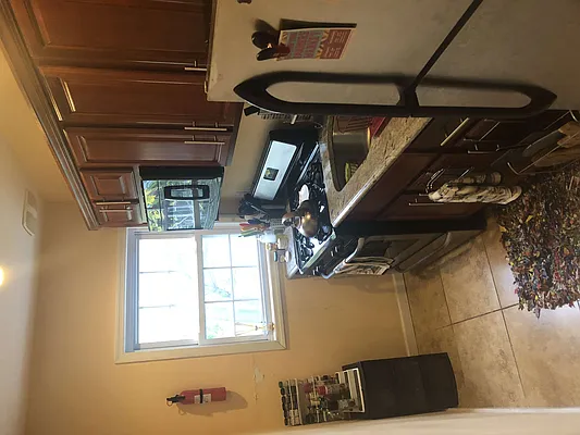 Rented by Le Bon Service LLC | media 10