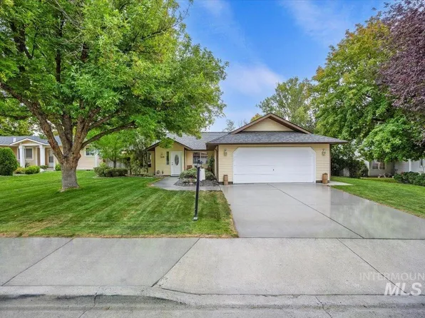 548 Elizabeth Park Dr, Twin Falls, ID 83301
