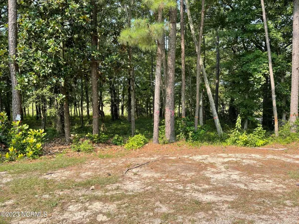 1280 Laurel Circle, Vass, NC 28394