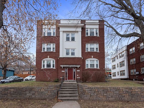 3rd image of 4201 Kenwood Ave #60542824