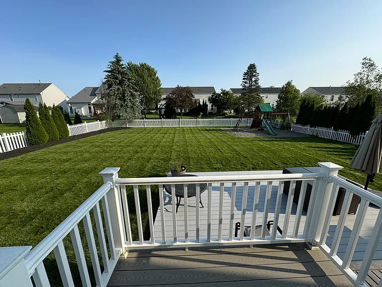 515 Weatherstone Dr — Photo 2