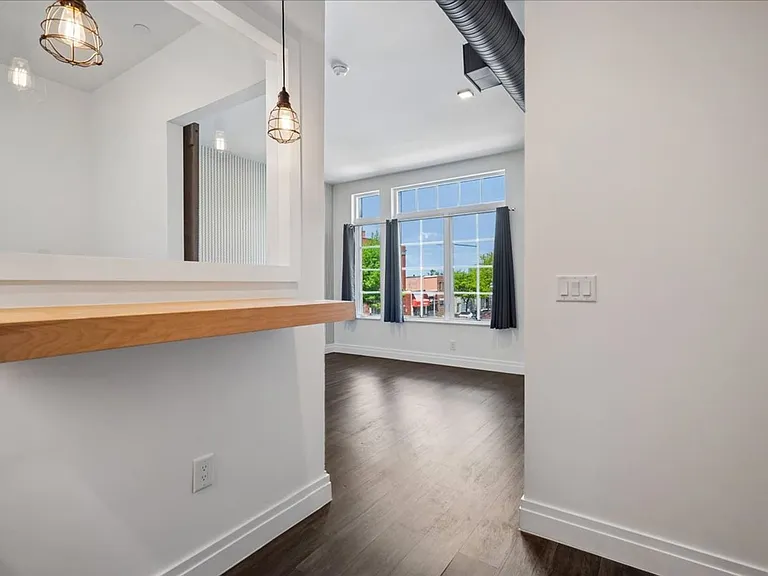 3225 Georgia Ave NW — Photo 6