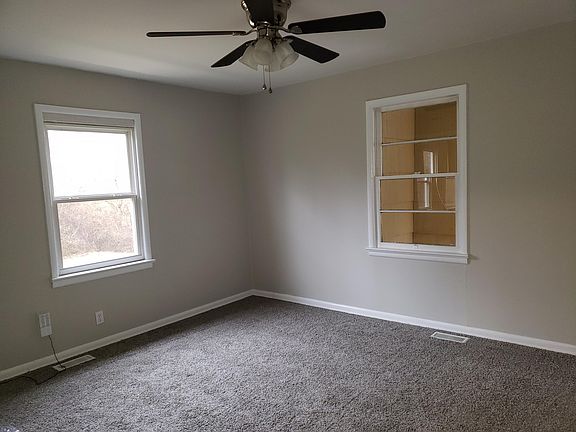 2nd image of 2105 Jayne Ln