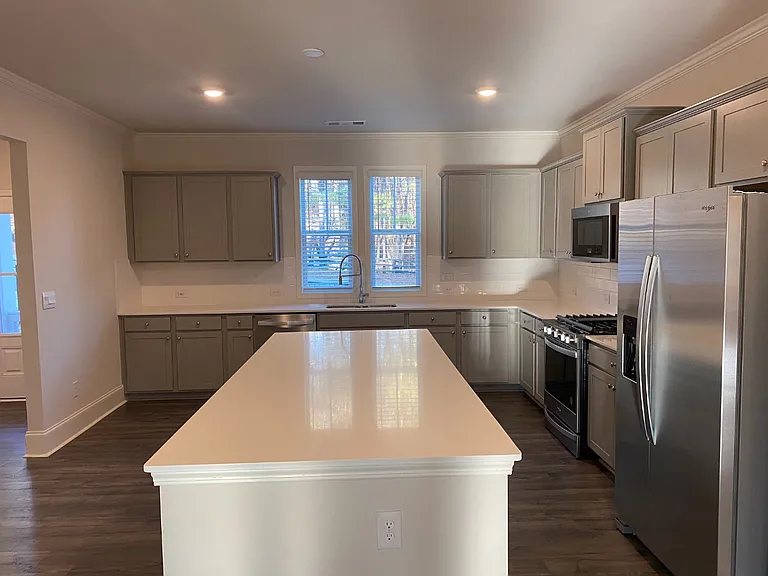 221 Vista Ln — Photo 4