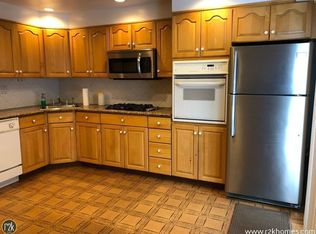 26-07 29th St #1C, Astoria, NY 11102