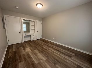 1657 S Hydraulic Ave, Wichita, KS 67211