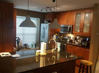 10237 Green Holly Ter, Silver Spring, MD 20902