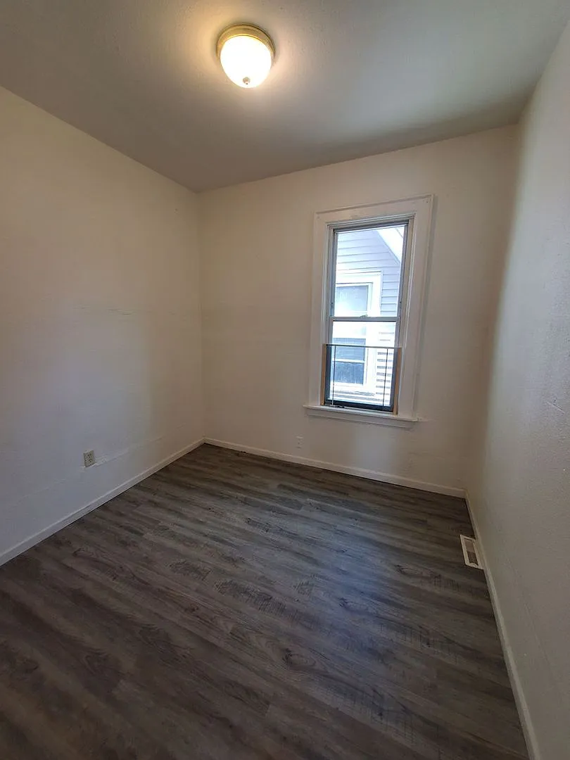 2508-2508A N 35th St. (Duplex) — Photo 4