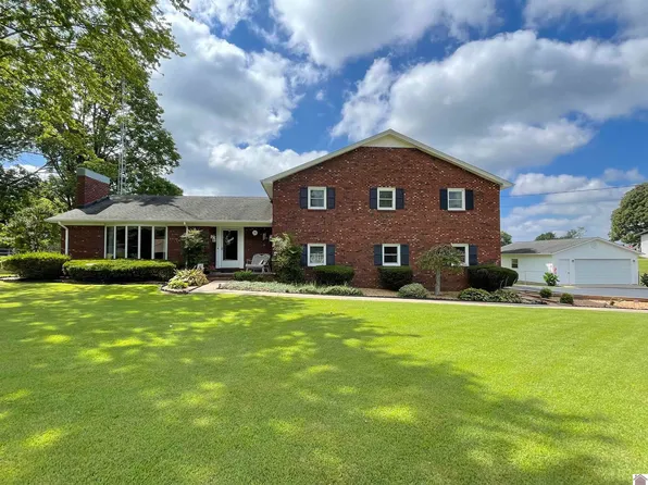 1213 Clayton Dr, Murray, KY 42071