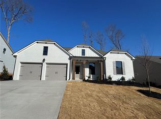 76 Rose Lake Ct, Hoschton, GA
