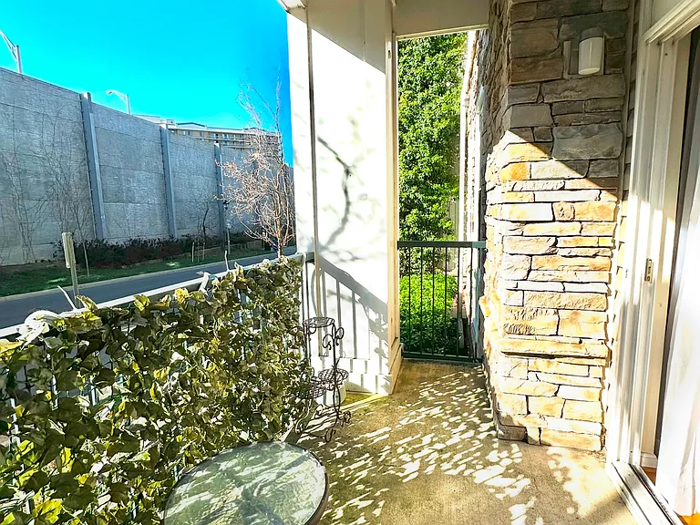 2465 Army Navy Dr #101 — Photo 12