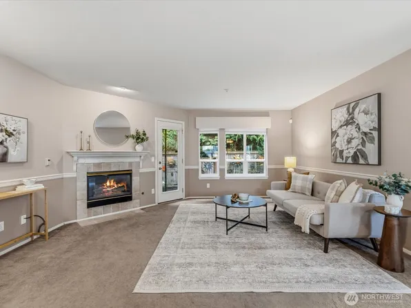1600 121st Street SE #J104, Everett, WA 98208